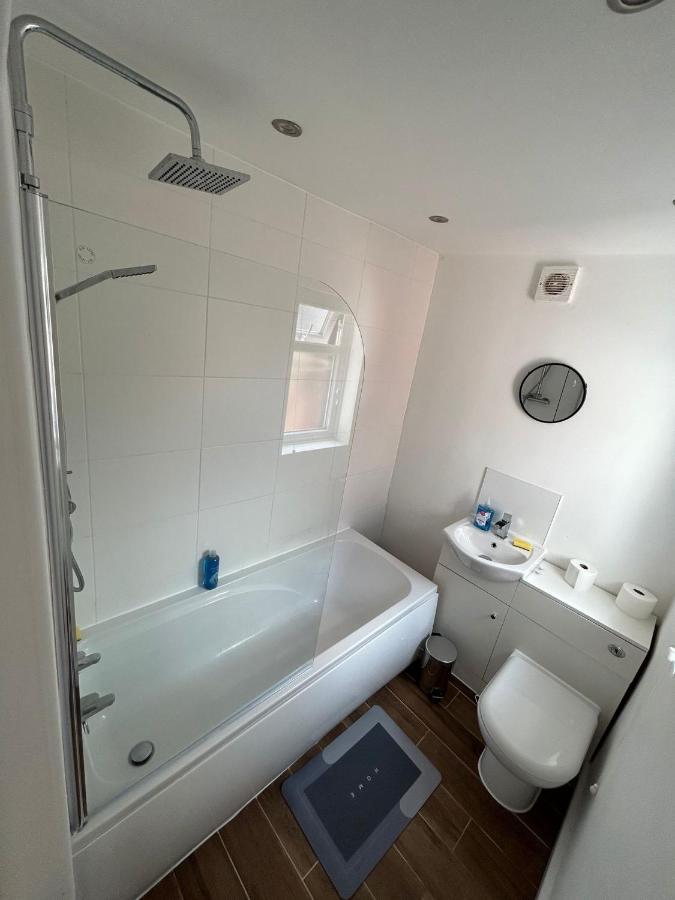 Charming Liverpool Home Екстер'єр фото