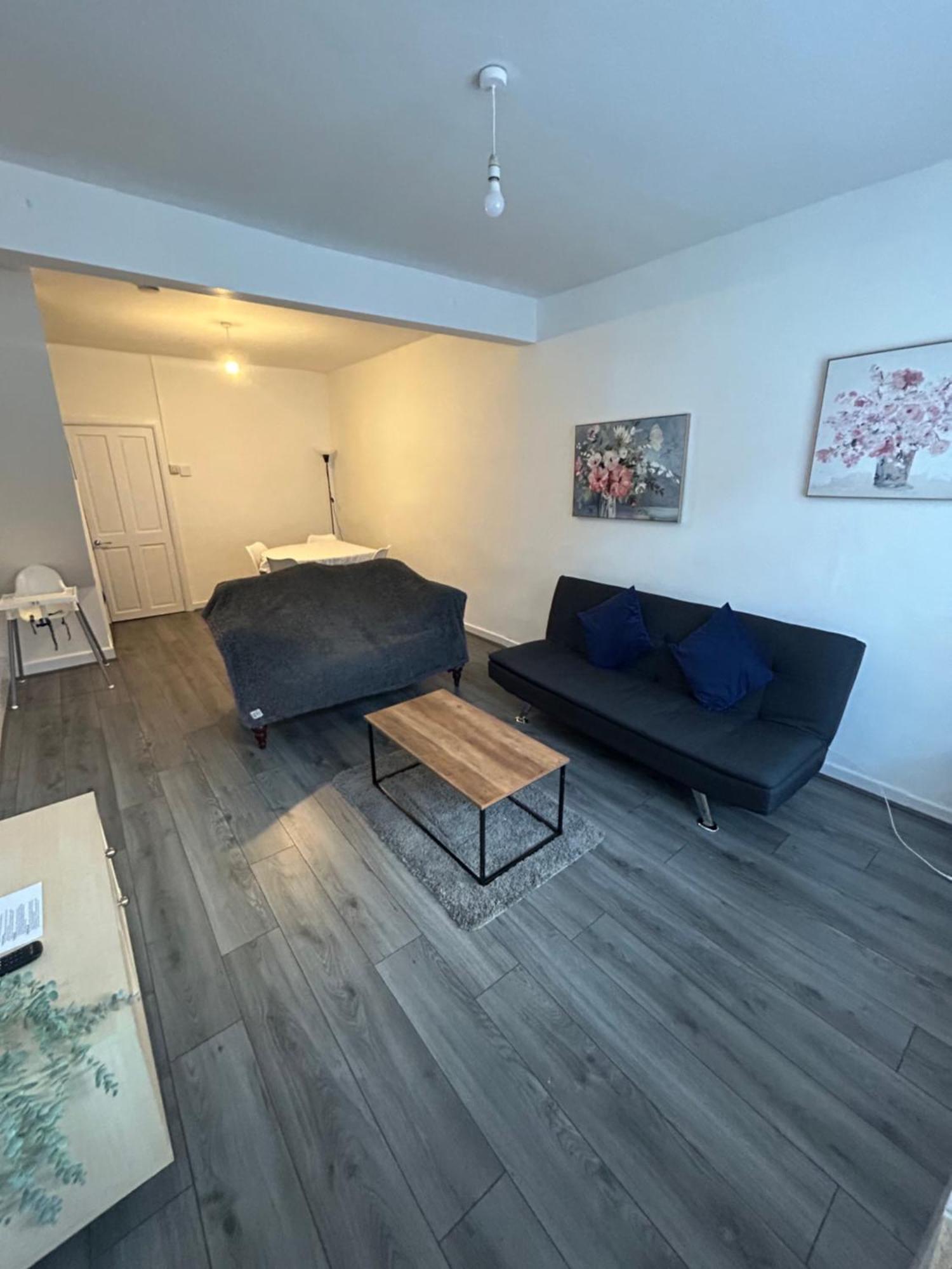 Charming Liverpool Home Екстер'єр фото